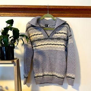 Wool Scandinavian Sweater EUC